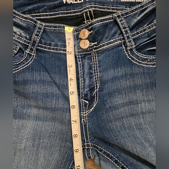 WallFlowerJuniors' WallFlower Insta Stretch Luscious Curvy Bootcut Jeans - Picture 8 of 10